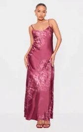d3d003-bordowa-maxi-sukienka-petite-prettylittlething-30