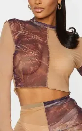 c0e110-brazowy-siateczkowy-top-z-dlugim-rekawem-prettylittlething-xs