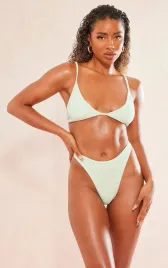 d2c304-mietowy-bikini-top-prettylittlething-xs