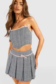 c8e218-czarny-top-z-rozowymi-elementami-boohoo-xl