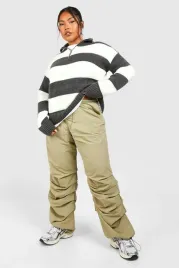 f0d203-zielone-spodnie-materialowe-oversize-boohoo-4xl