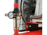 kompresor-olejowy-yato-200-l-400-v-8-bar-3-km-360-l-min-dwucylindrowy-zasilanie-sieciowe
