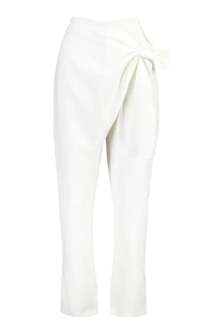 d3d103-biale-spodnie-materialowe-boohoo-xl-stan-nowy