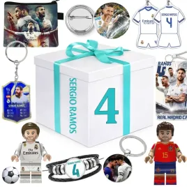 zestaw-kibica-sergio-ramos-real-madryt-prezentowy-11-el-figurka-koszulka