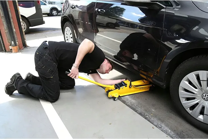 podnosnik-samochodowy-stanley