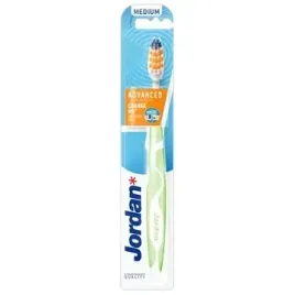 jordan-szczoteczka-do-zebow-tb-advanced-medium-with-cap-1-pack