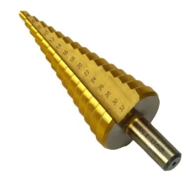 geko-wiertlo-stozkowe-stopniowe-choinkowe-hss-tytan-4-32-mm-g38500