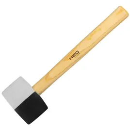 neo-tools-mlotek-gumowy-58mm-450g-bialo-czarny-drewniany-trzonek-25-067