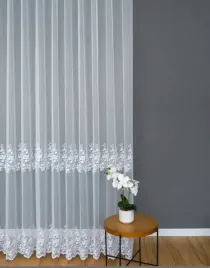 firana-markizeta-biala-z-blyszczacym-wzorem-180cm
