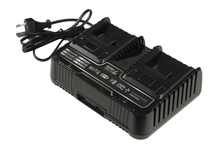 ladowarka-dedra-akumulator-2-stanowiska-18v-2x4ah-pojemnosc-akumulatora-4-ah