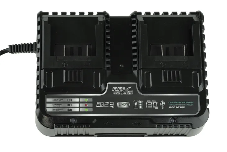 ladowarka-dedra-akumulator-2-stanowiska-18v-2x4ah-waga-z-opakowaniem-0-9-kg