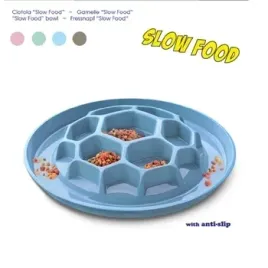 zabawka-dla-kotow-malych-i-srednich-psow-z-funkcja-spowalniajaca-jedzenie