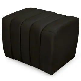 pufa-welurowa-tapicerowana-miekka-siedzisko-podnozek-salon-hebanowa