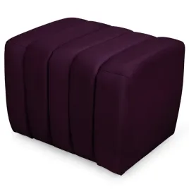 pufa-welurowa-tapicerowana-miekka-siedzisko-podnozek-salon-ciemnofioletowa