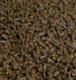 hiprosoil-nawoz-organiczny-100percent-z-larw-owadow-hermetia-2kg-obornik-granulat