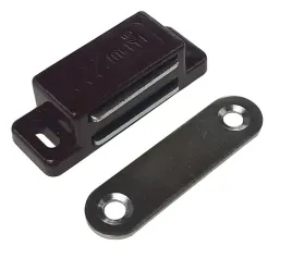 zatrzask-magnetyczny-meblowy-braz