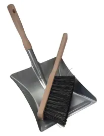 lopatka-na-smieci-szufelka-z-miotelka