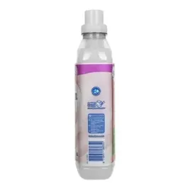 softlan-weich-und-mild-sensitiv-koncentrat-do-plukania-tkanin-1l