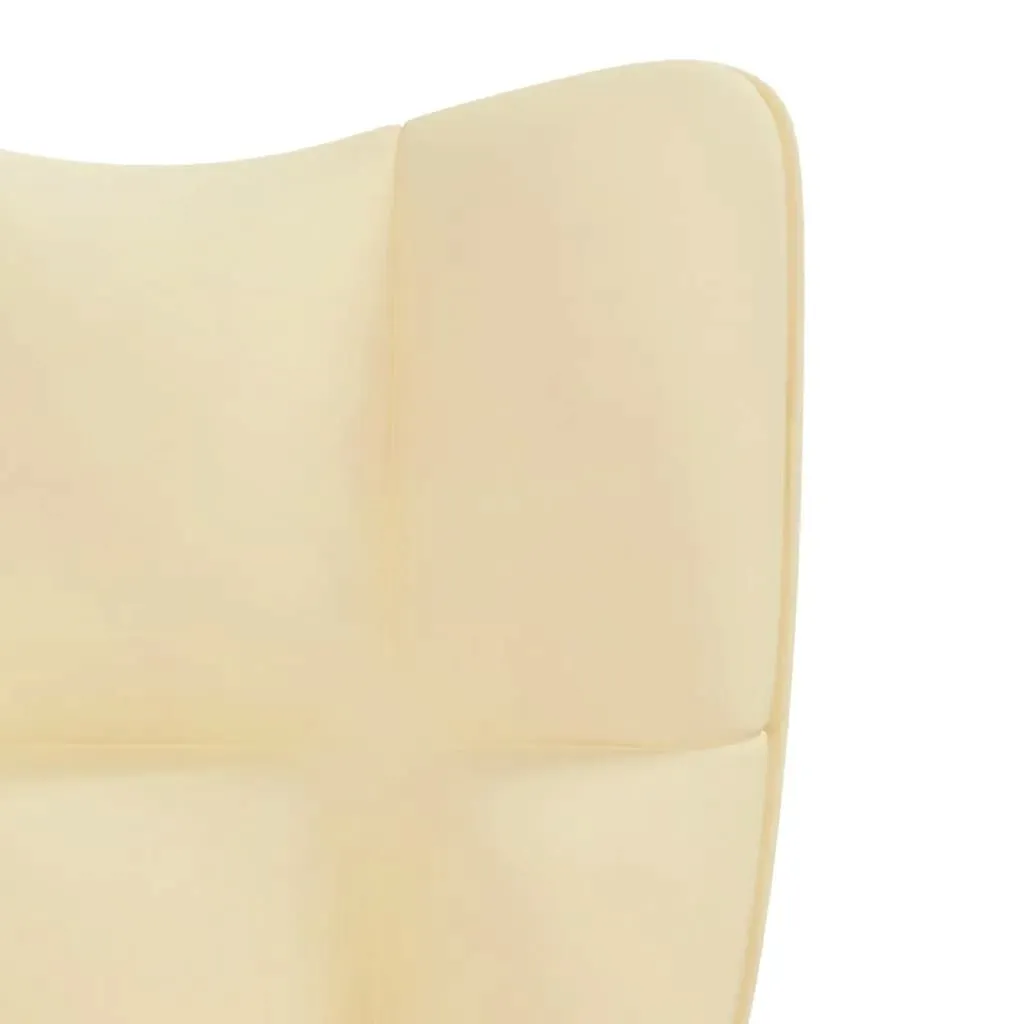 fotel-kremowy-obity-aksamitem