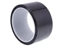 tasma-zabezpieczajaca-dekoracyjna-50-mm-x-3-m-ze-struktura-carbon-czarn