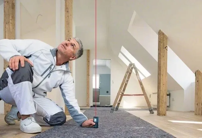 dalmierz-laserowy-glm-40-bosch