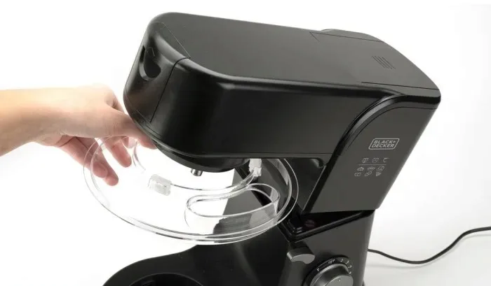 robot-planetarny-black-decker-bxkm1001e