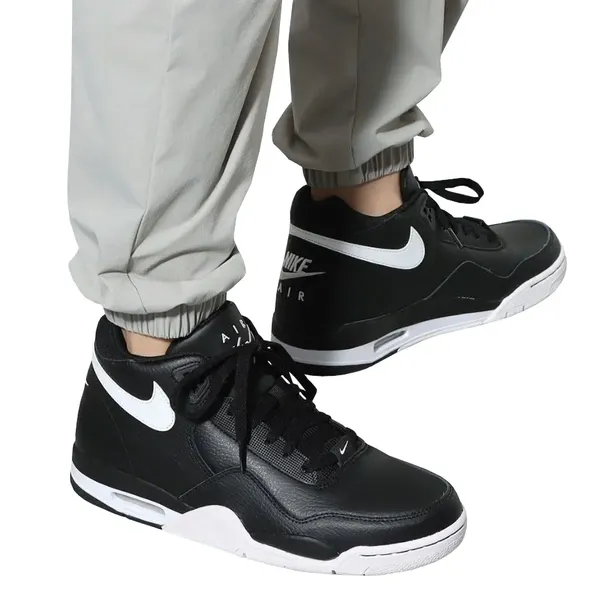 nike-flight-legacy-wzor-dominujacy-logo