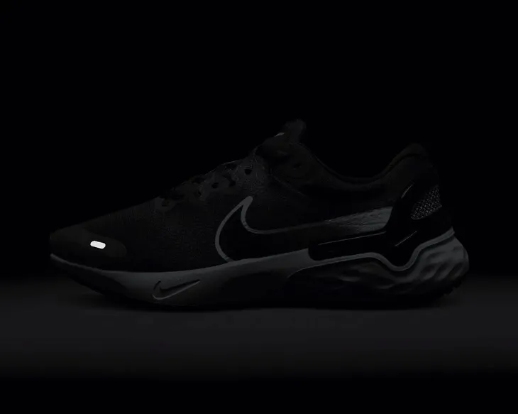 nike-renew-run-3-kolor-czarny-bialy-szary