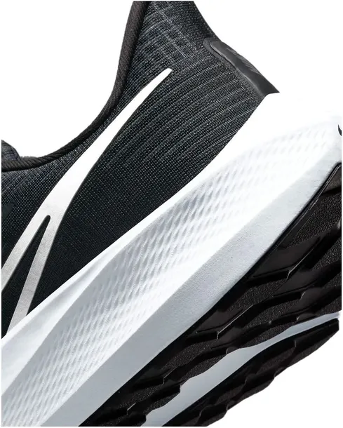 nike-air-zoom-pegasus-39-kolor-bialy-czarny