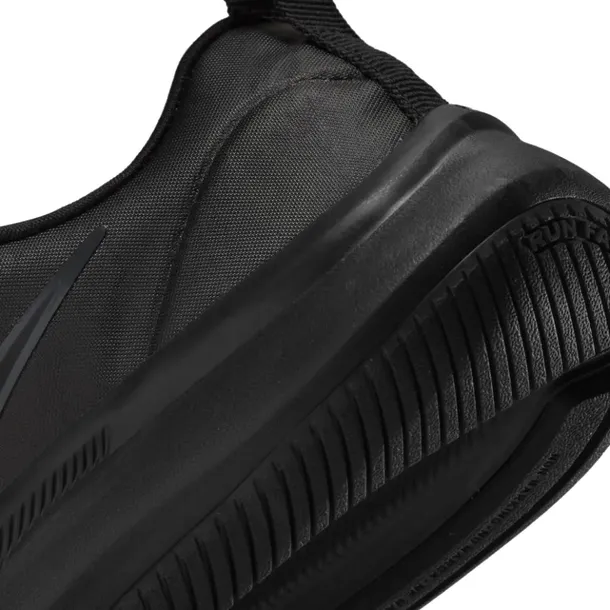 nike-star-runner-3-psv-bohater-brak