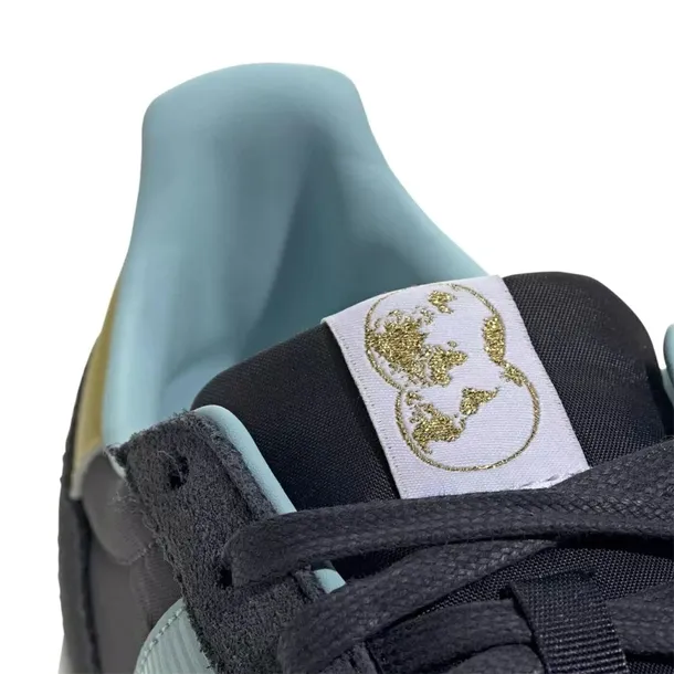 hq0061-marka-adidas