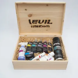 evil-exclusive-box-zestaw-prezentowy