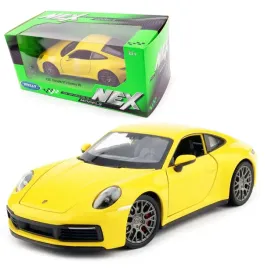 porsche-911-carrera-4s-skala-1-24-welly