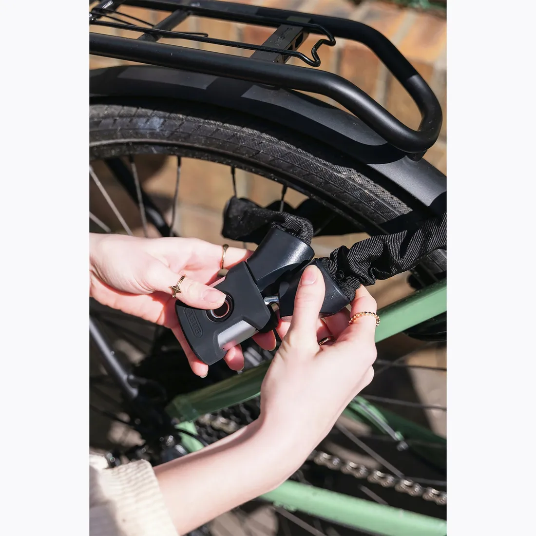 lancuch-rowerowy-abus-yardo-7807f-85-czarny