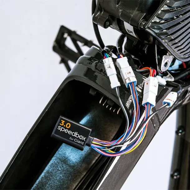 speedbox-3-0-giant-chip-tuning-e-bike-stan-nowy-marka-speedbox