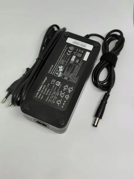 ladowarka-do-roweru-vogue-bafang-36-42v-2a-marka-elpower