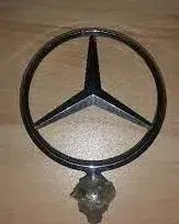 emblemat-celownik-gwiazda-znaczek-mercedes-czarny