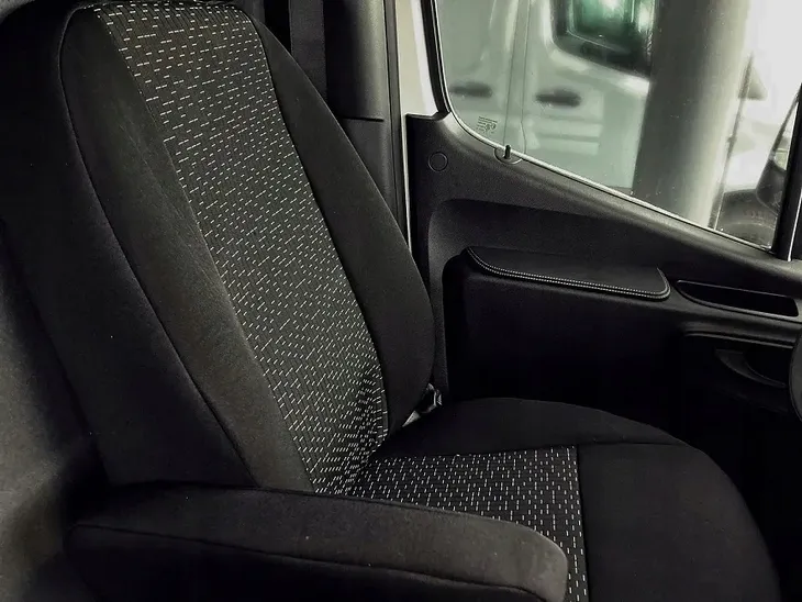 pokrowce-opel-vivaro-renault-trafic-primaster-model-opel-vivaro-renault-trafic-stan-nowy