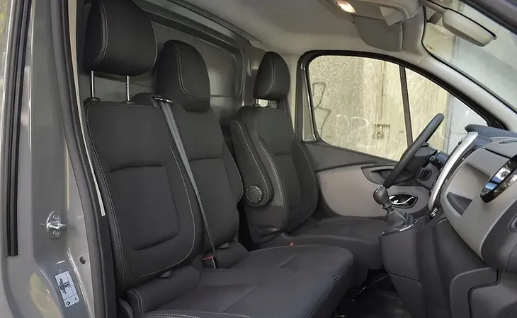 pokrowce-opel-vivaro-b-od-2014-model-pokrowce-opel-vivaro-b-od-2014