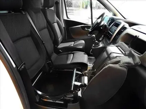 pokrowce-opel-vivaro-b-od-2014-stan-nowy