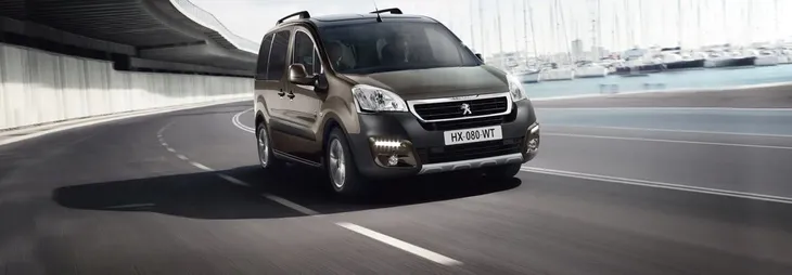 peugeot-partner-3-osoby-od-2008-stan-nowy-typ-pokrowiec