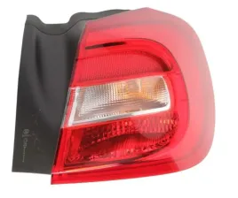 lampa-tylna-zewnetrzna-prawa-mercedes-klasa-gla-13-16-ece-listwa-zarowkowa