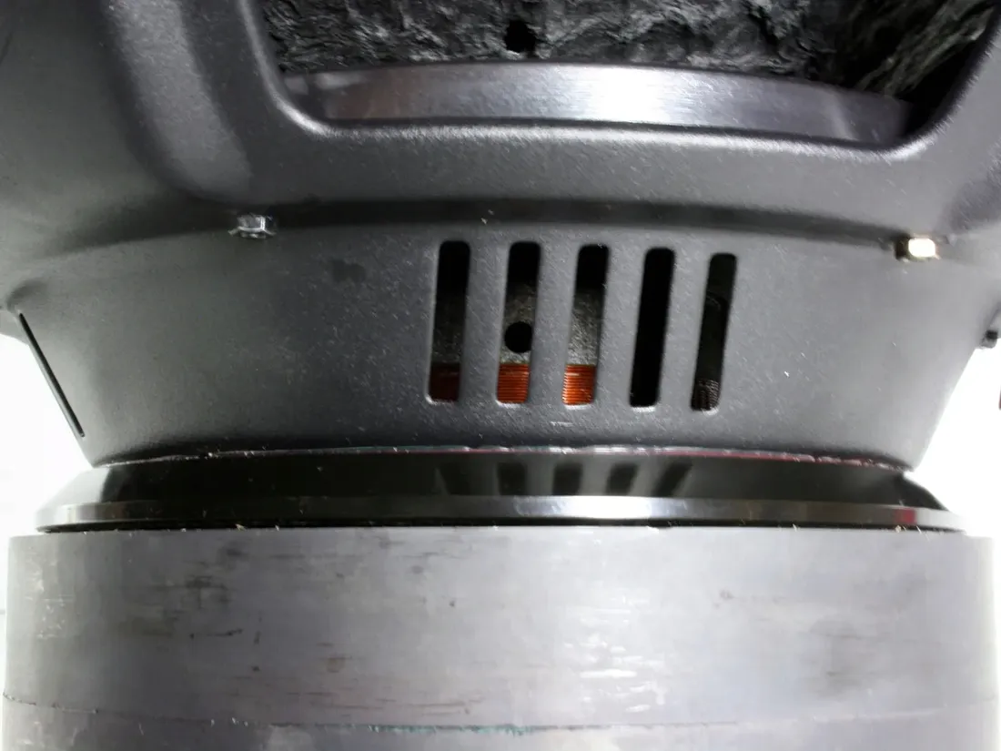 glosnik-excursion-subwoofer-12-30cm-2500w