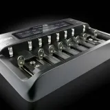 ladowarka-everactive-uc-800-liczba-akumulatorow-ladowanych-jednoczesnie-10