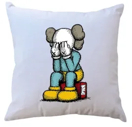 poduszka-kaws-producent
