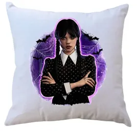 poduszka-wednesday-addams-producent