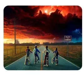 podkladka-pod-myszke-stranger-things-producent