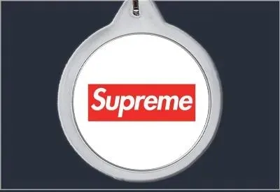 brelok-do-kluczy-supreme-producent