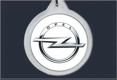 brelok-do-kluczy-opel-producent