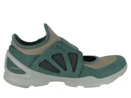 polbuty-wsuwane-ecco-biom-street-zielone-skora-36